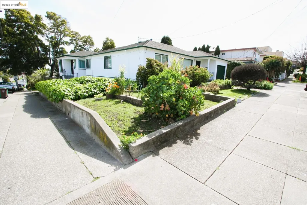 5312 Sacramento Avenue Richmond CA 94804