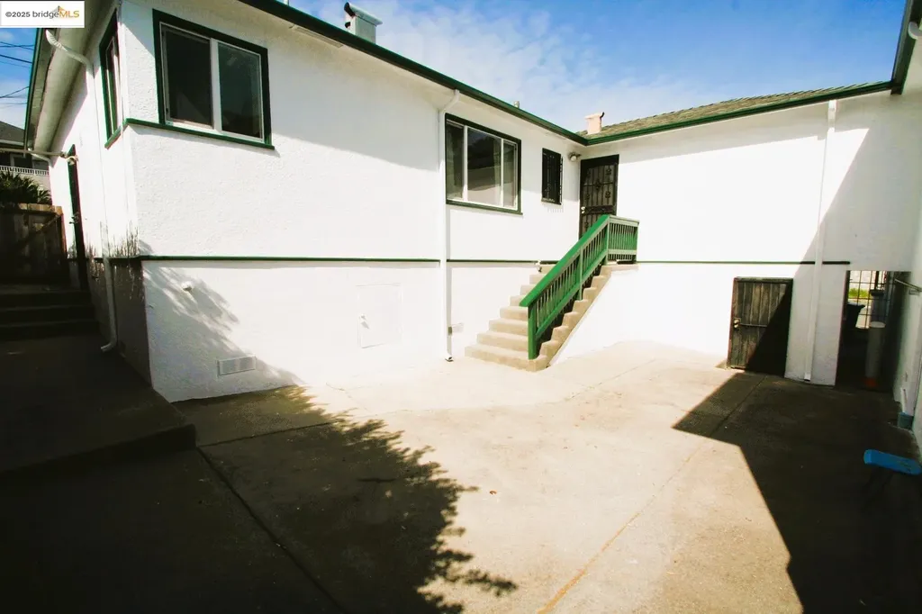5312 Sacramento Avenue Richmond CA 94804
