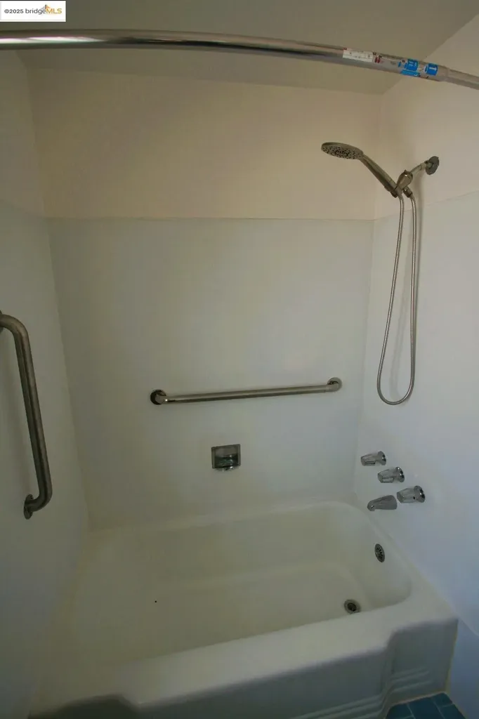 5312 Sacramento Avenue Richmond CA 94804