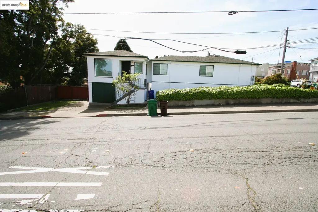 5312 Sacramento Avenue Richmond CA 94804