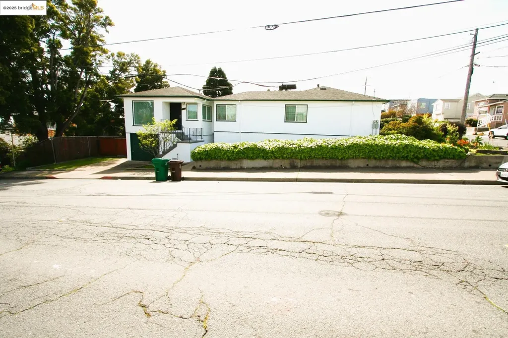 5312 Sacramento Avenue Richmond CA 94804