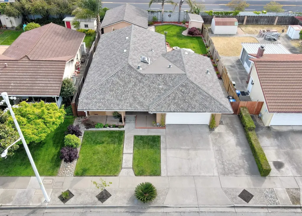38243 Manzanita Street Newark CA 94560