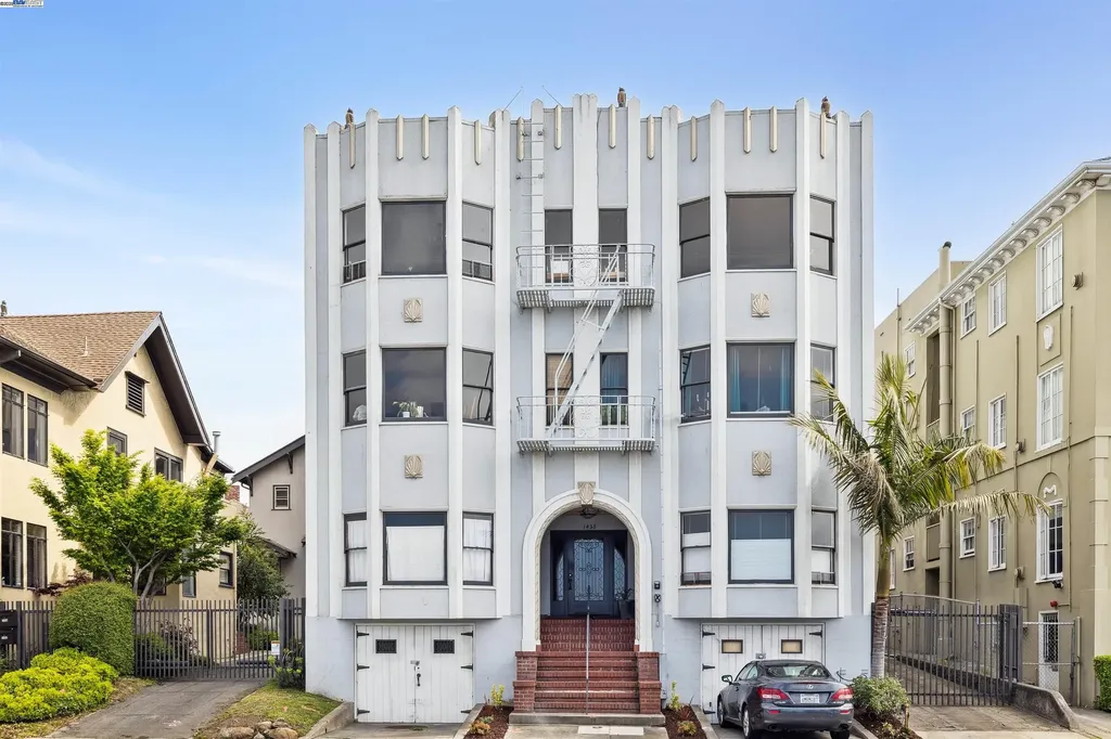 1438 Lakeshore Avenue Oakland CA 94606