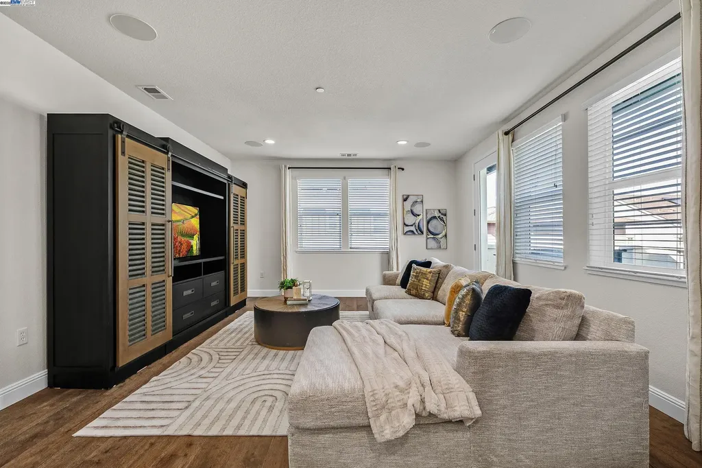 4519 Spring Mountain Way Dublin CA 94568