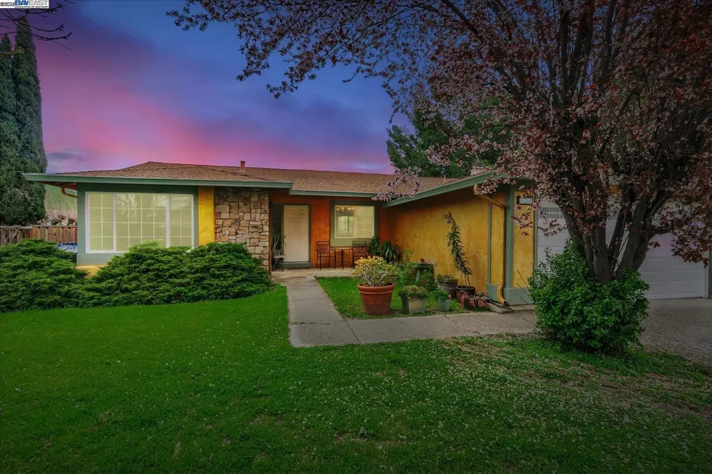 2235 Carmel Court Pittsburg CA 94565