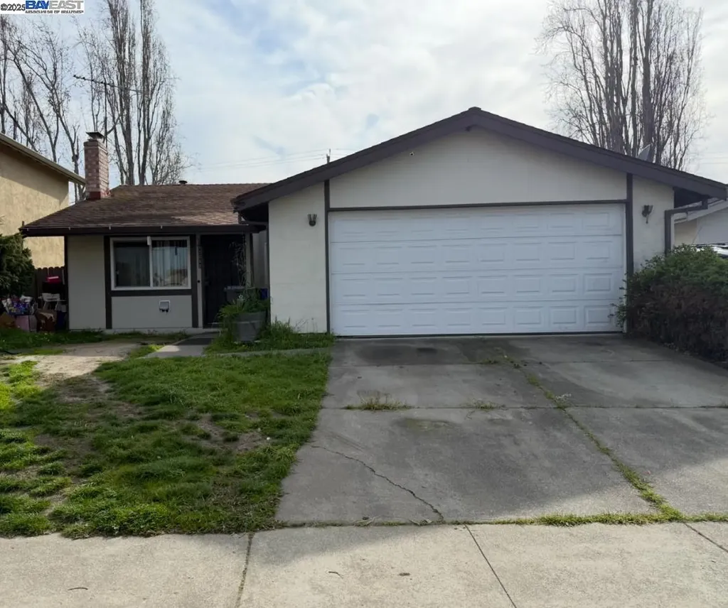 32555 Lake Bridgeport Street Fremont CA 94555