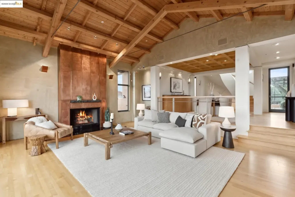 5 Woodside Way Oakland CA 94611