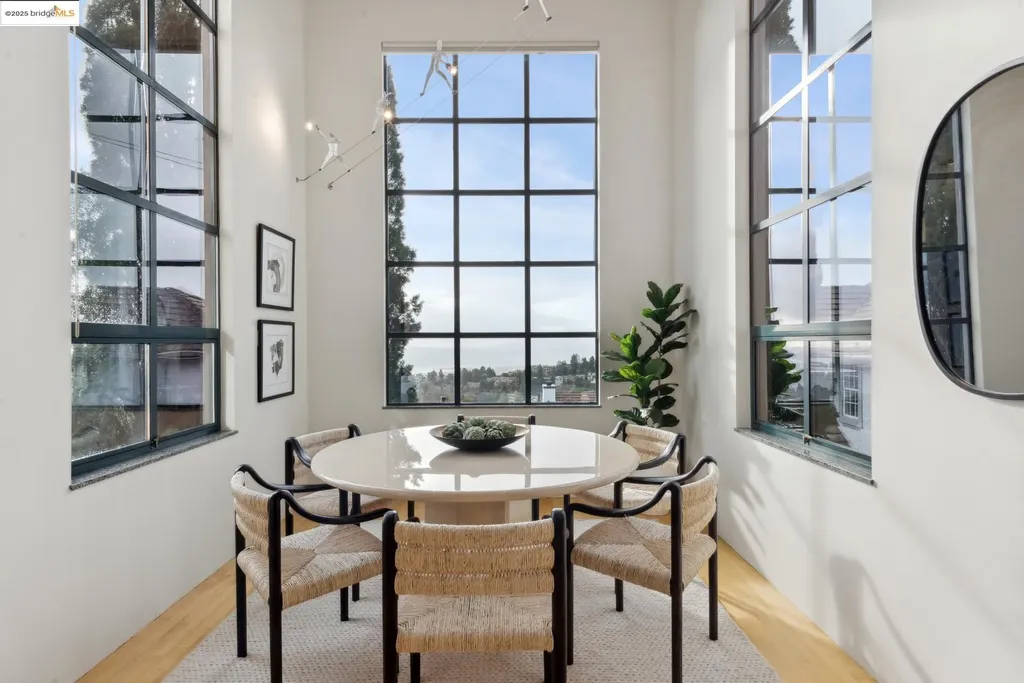 5 Woodside Way Oakland CA 94611