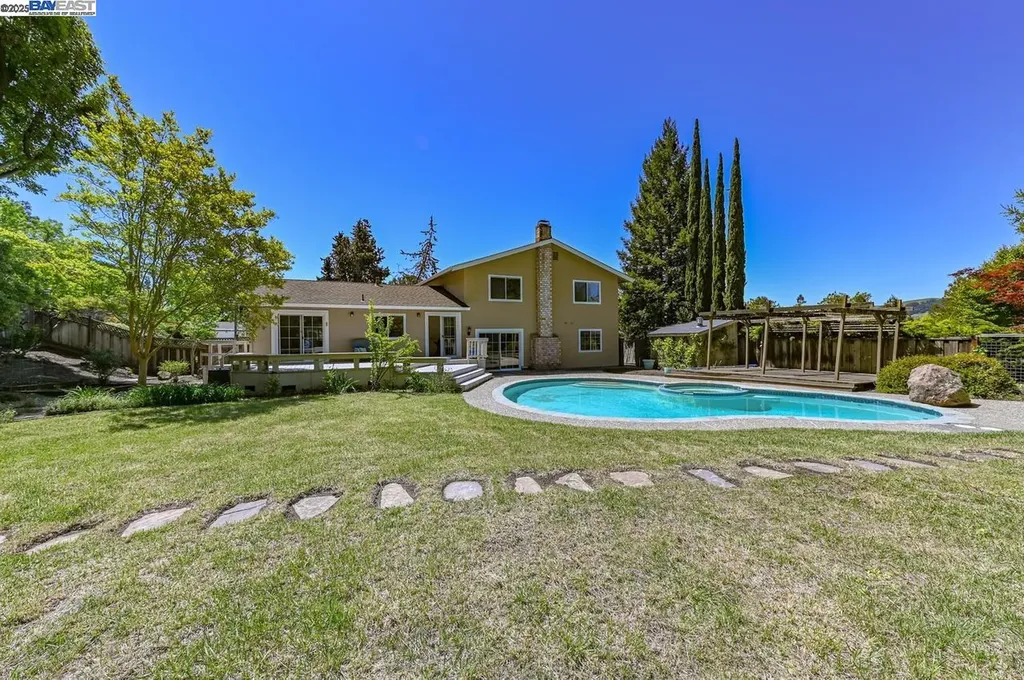 351 Castenada Court Danville CA 94526
