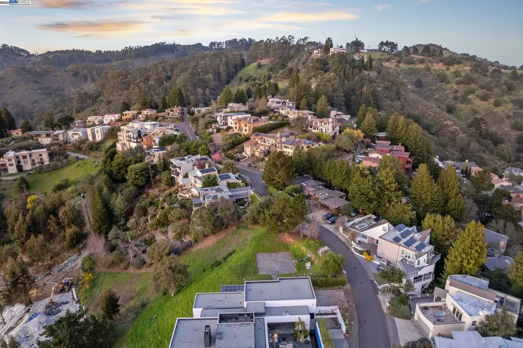 7041 Devon Way Berkeley CA 94705