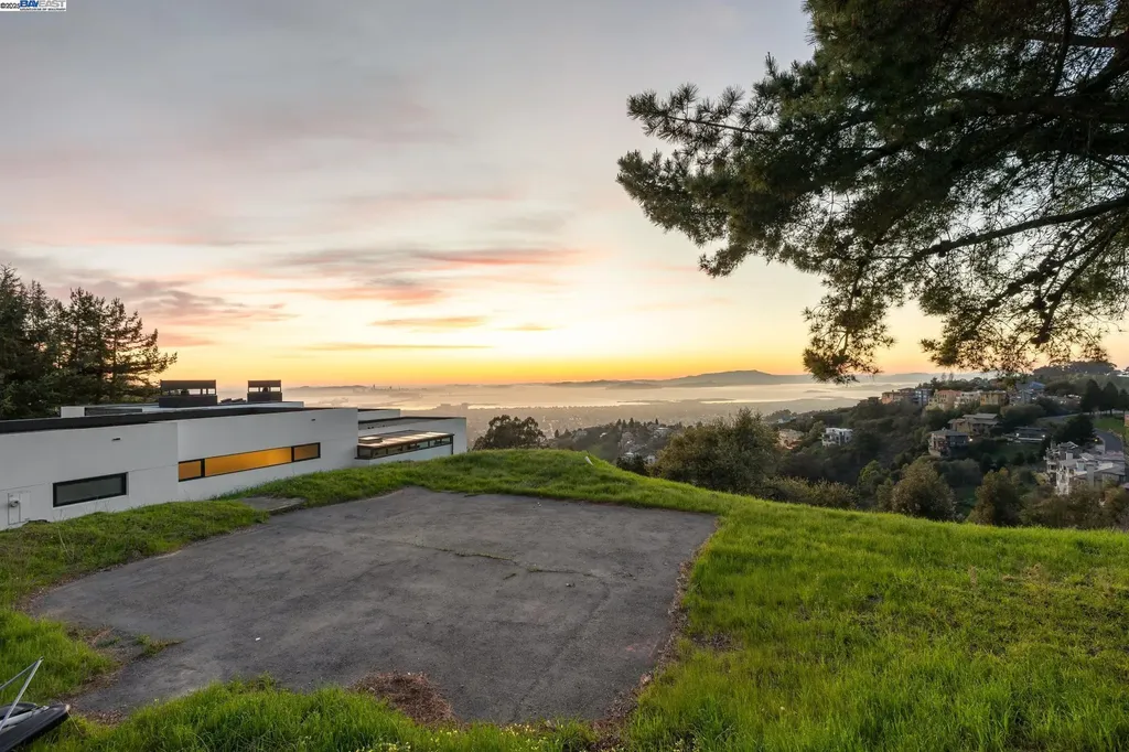 7041 Devon Way Berkeley CA 94705
