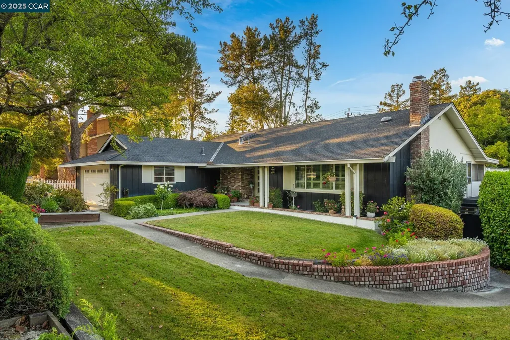 74 Gaywood Place Moraga CA 94556