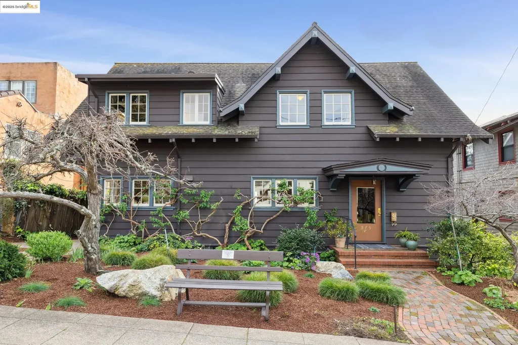 Berkeley CA, 875 Indian Rock Avenue