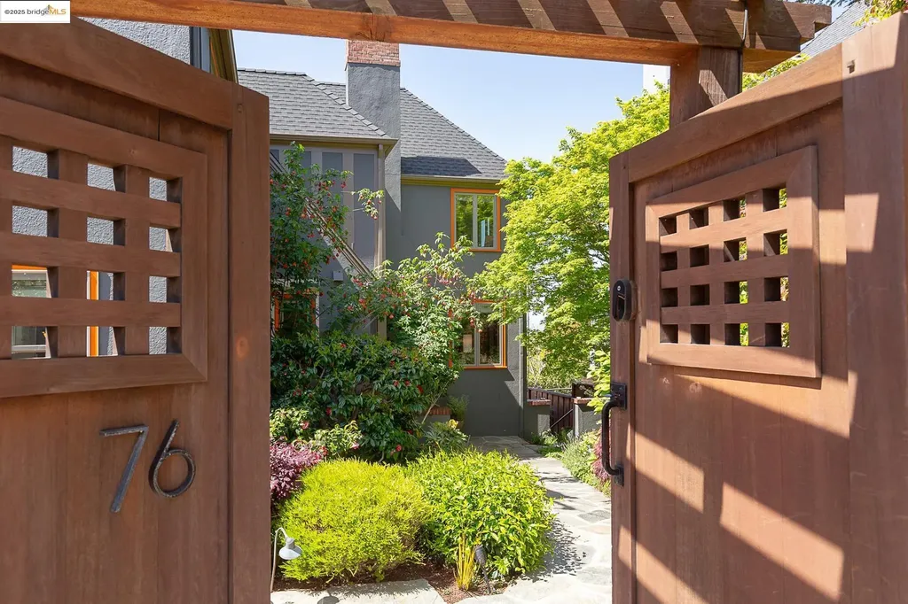 76 Eucalyptus Road Berkeley CA 94705