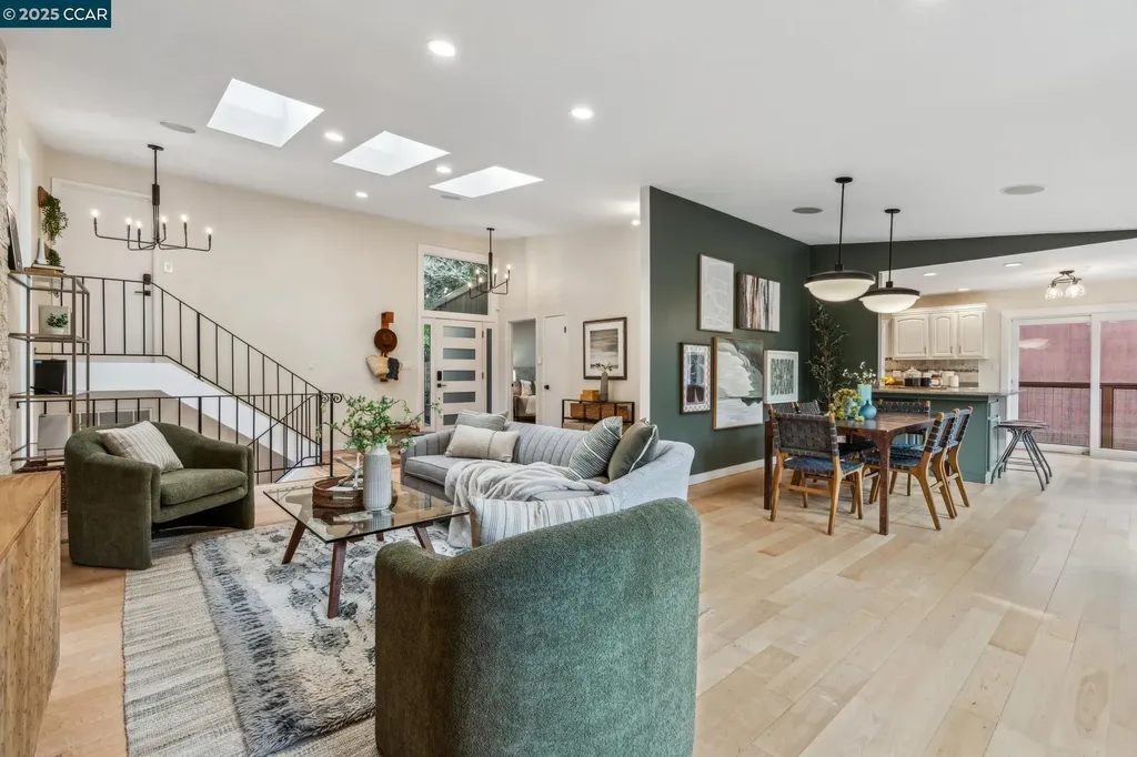 6335 Melville Drive Oakland CA 94611