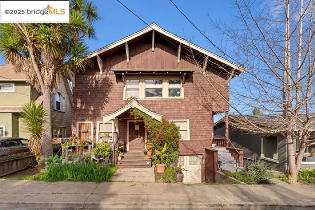 Oakland CA, 3537 Kempton Way
