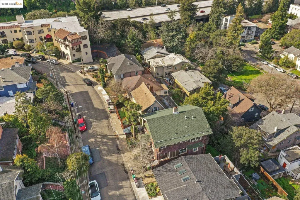 3537 Kempton Way Oakland CA 94611