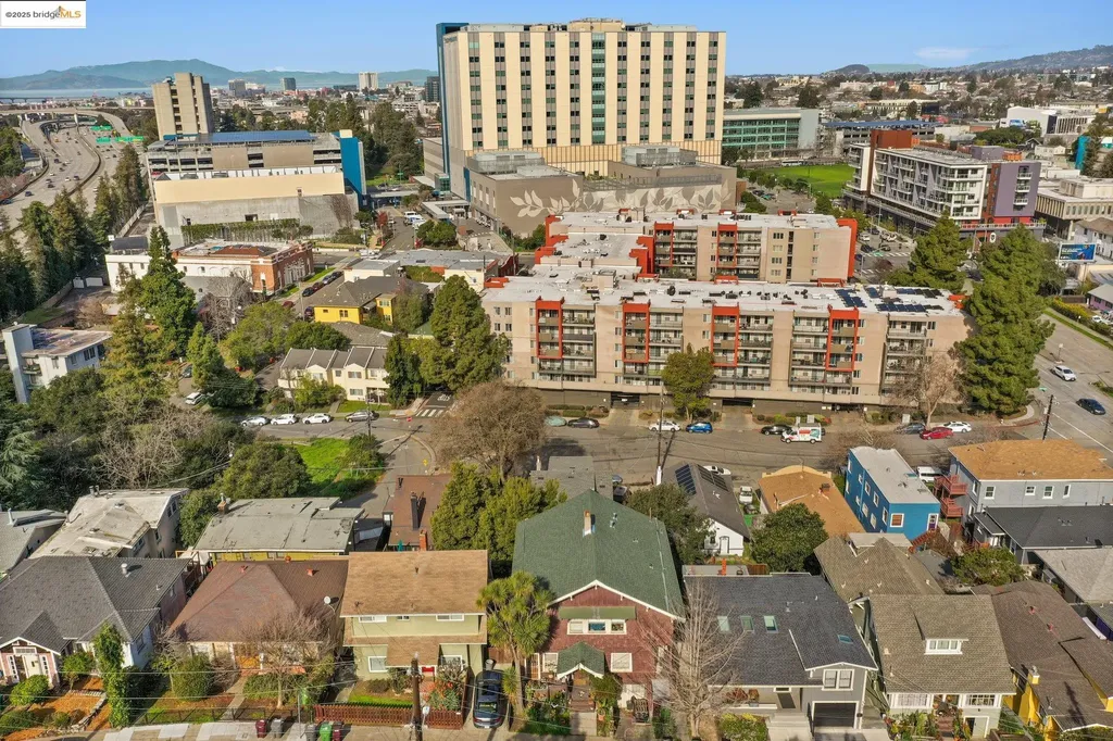 3537 Kempton Way Oakland CA 94611