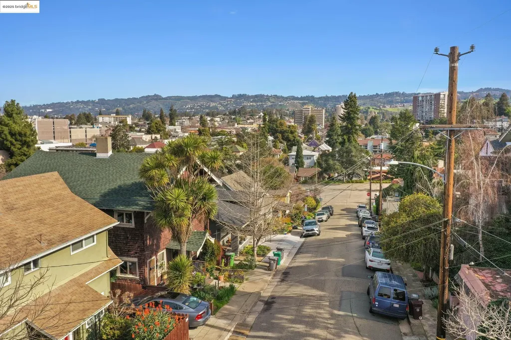 3537 Kempton Way Oakland CA 94611
