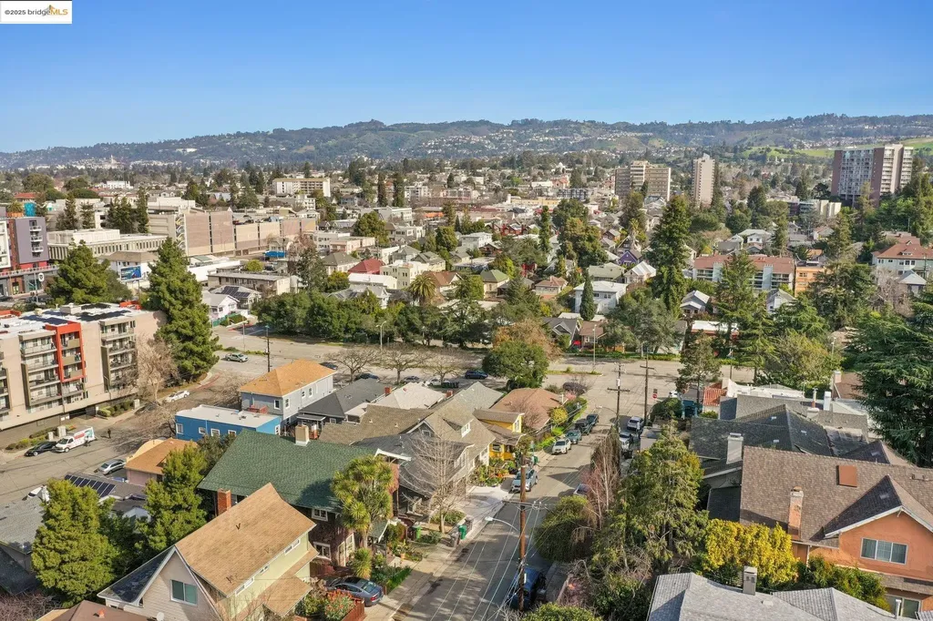 3537 Kempton Way Oakland CA 94611