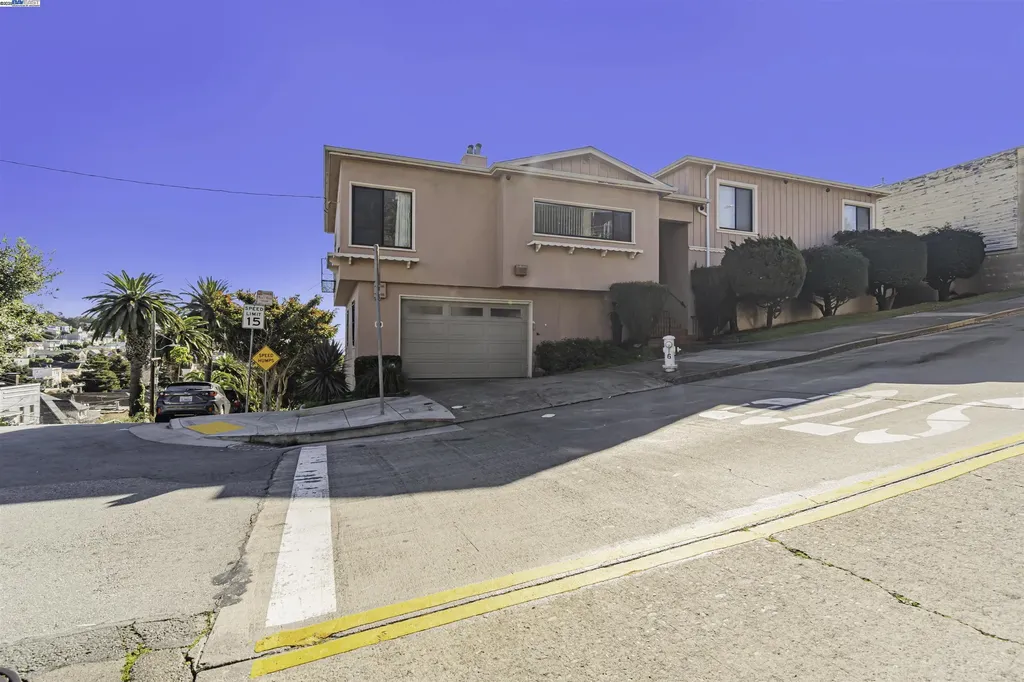 1601 Newhall Street San Francisco CA 94124