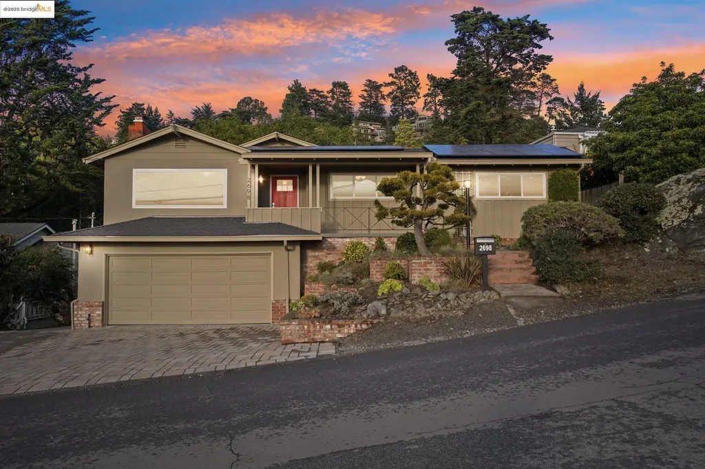 2698 Mountain Gate Way Oakland CA 94611