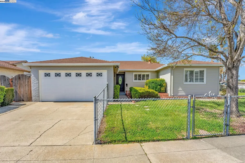 42809 Saratoga Park Street Fremont CA 94538