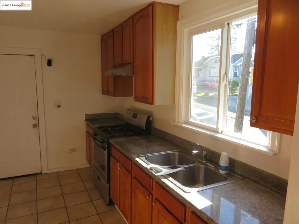 4510 San Carlos Avenue Oakland CA 94601