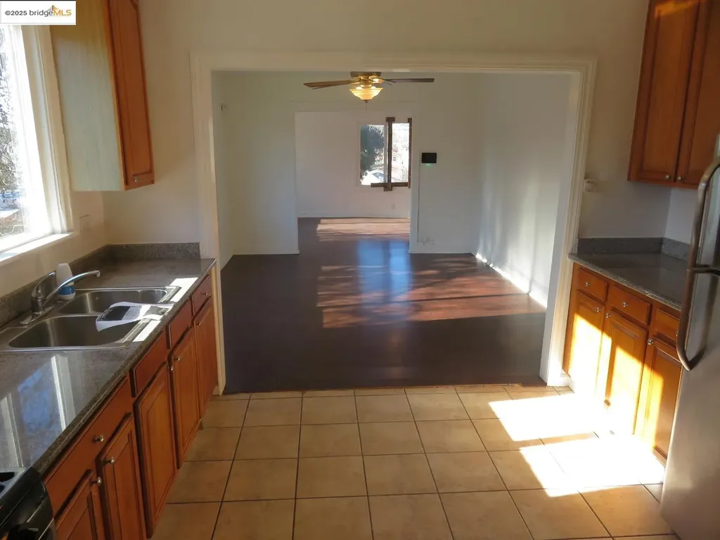 4510 San Carlos Avenue Oakland CA 94601