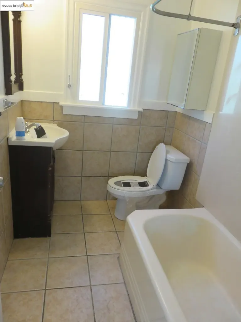 4510 San Carlos Avenue Oakland CA 94601