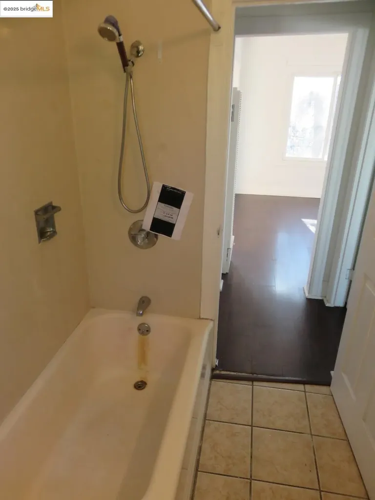 4510 San Carlos Avenue Oakland CA 94601