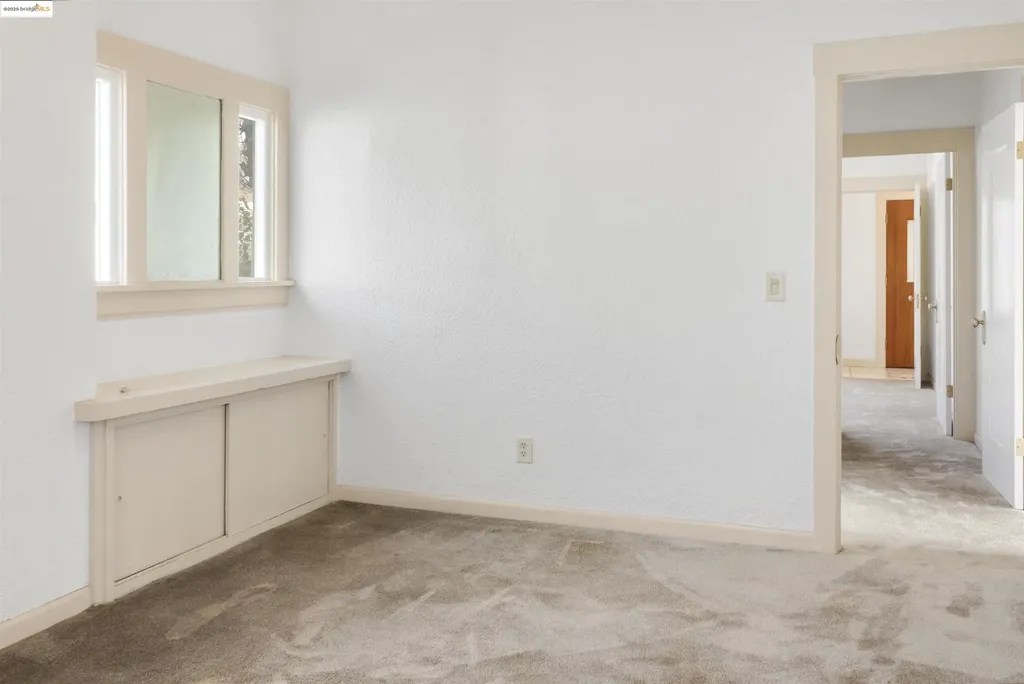 2301 12th Avenue Oakland CA 94606