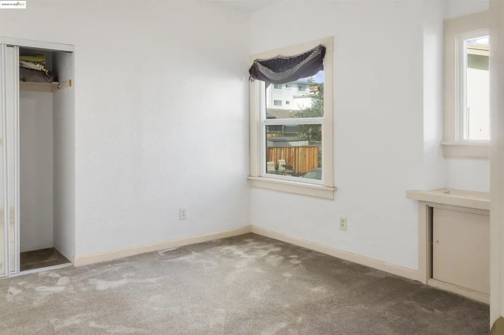 2301 12th Avenue Oakland CA 94606