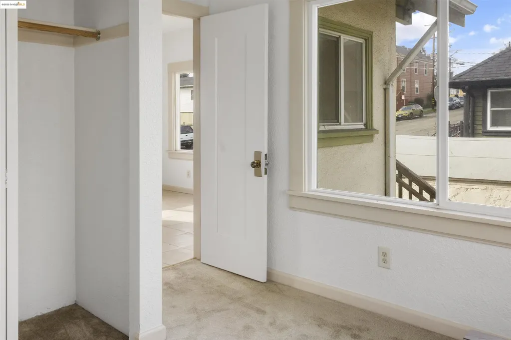 2301 12th Avenue Oakland CA 94606