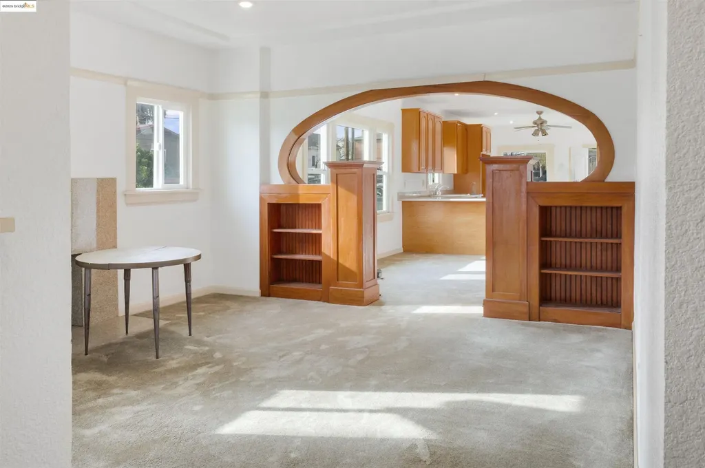 2301 12th Avenue Oakland CA 94606