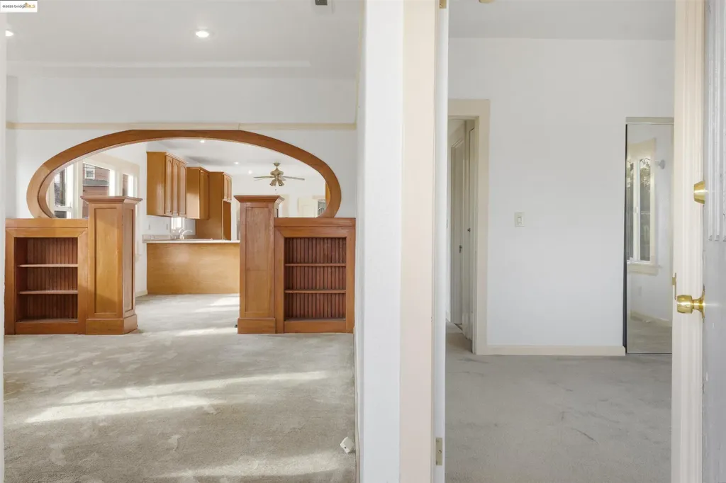 2301 12th Avenue Oakland CA 94606