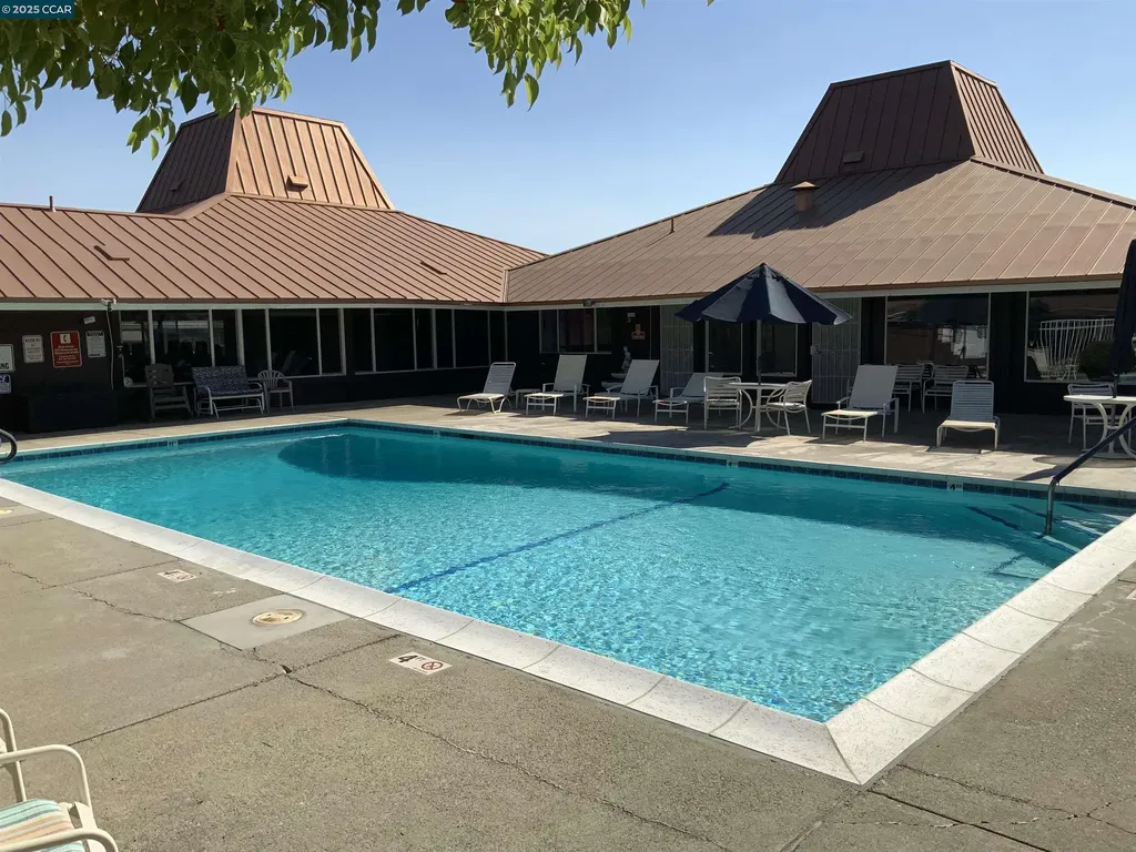 165 Tiki Lane Pittsburg CA 94565