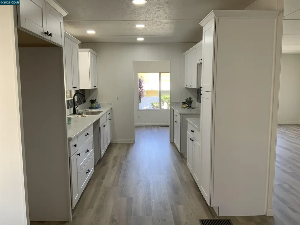 165 Tiki Lane Pittsburg CA 94565