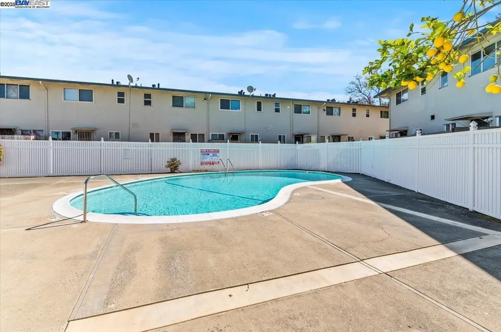 462 Craven Court Hayward CA 94541