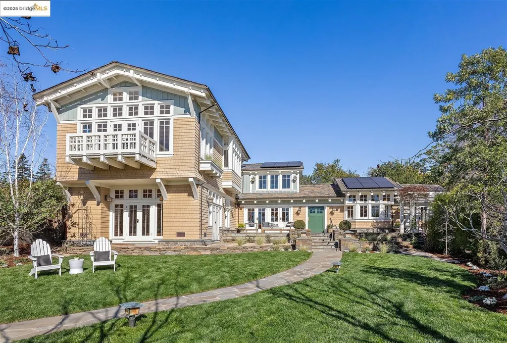 310 Hillside Avenue Piedmont CA 94611