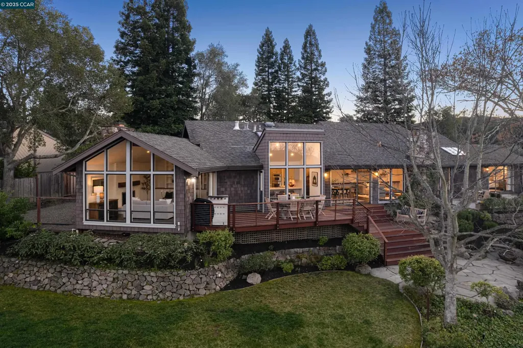 670 Kite Hill Road Orinda CA 94563