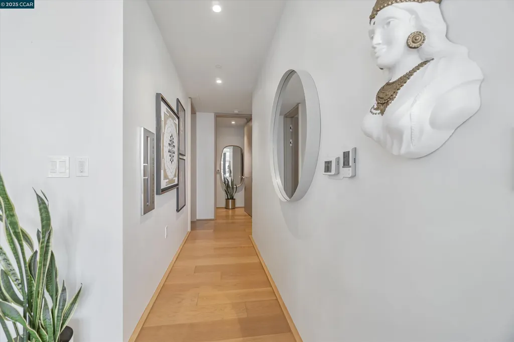 1 Steuart Lane San Francisco CA 94105