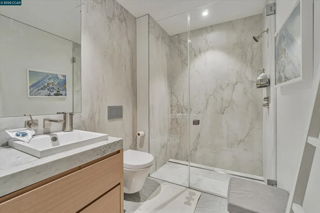 1 Steuart Lane San Francisco CA 94105