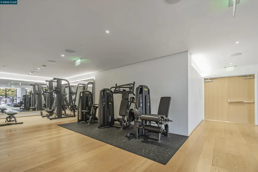 1 Steuart Lane San Francisco CA 94105