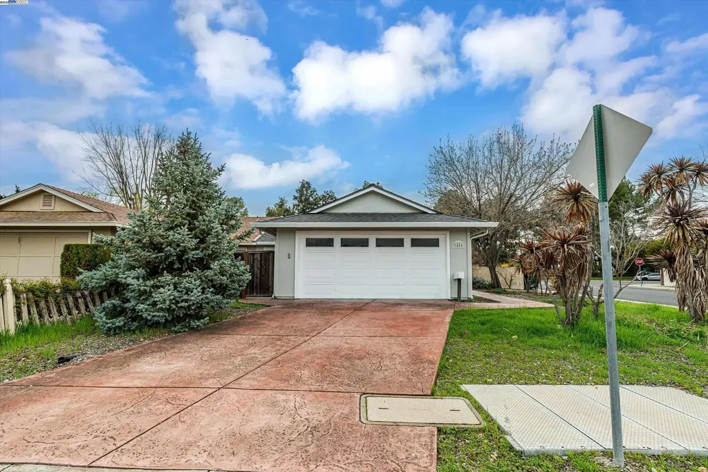 1484 Honeysuckle Road Livermore CA 94551