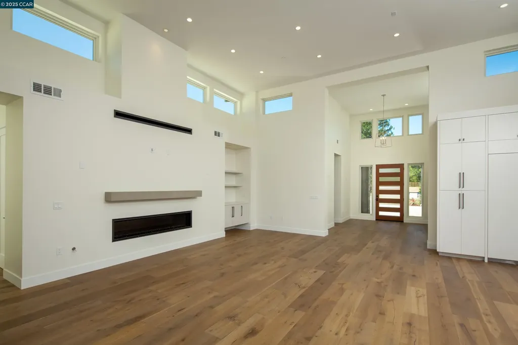 1070 Borrette Court Napa CA 94558
