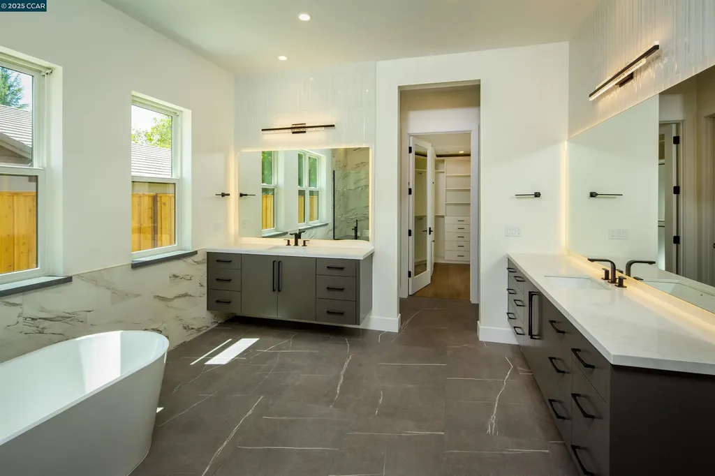 1070 Borrette Court Napa CA 94558