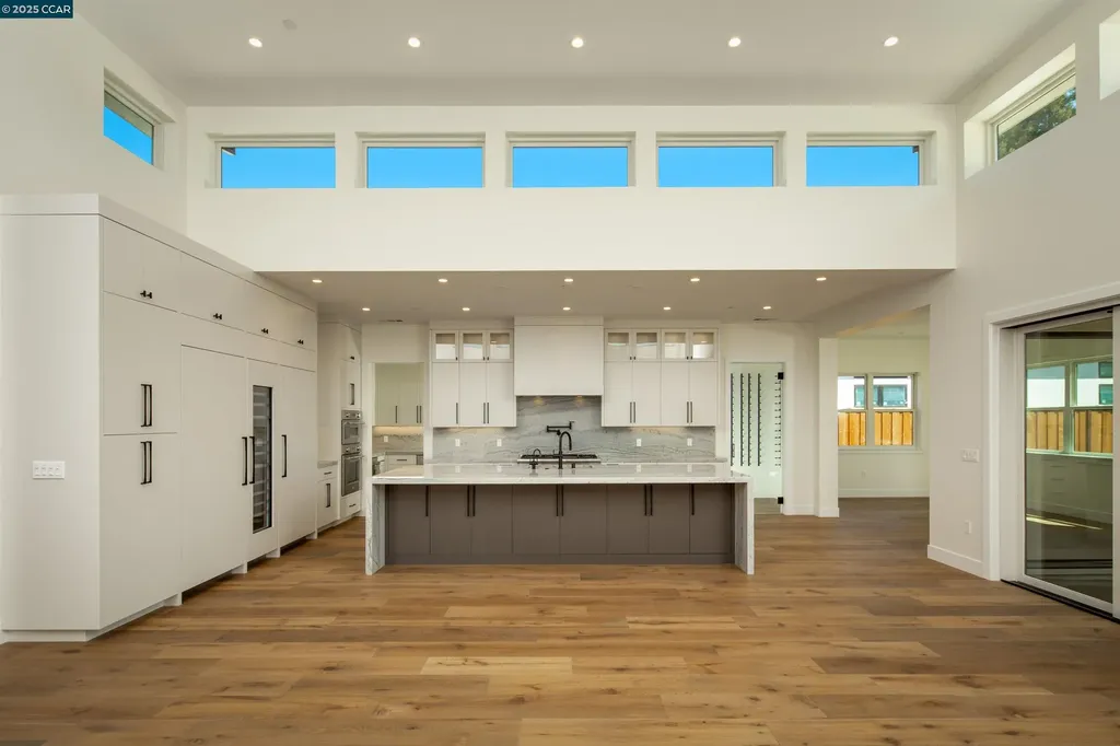 1070 Borrette Court Napa CA 94558
