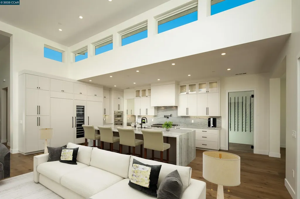 1070 Borrette Court Napa CA 94558