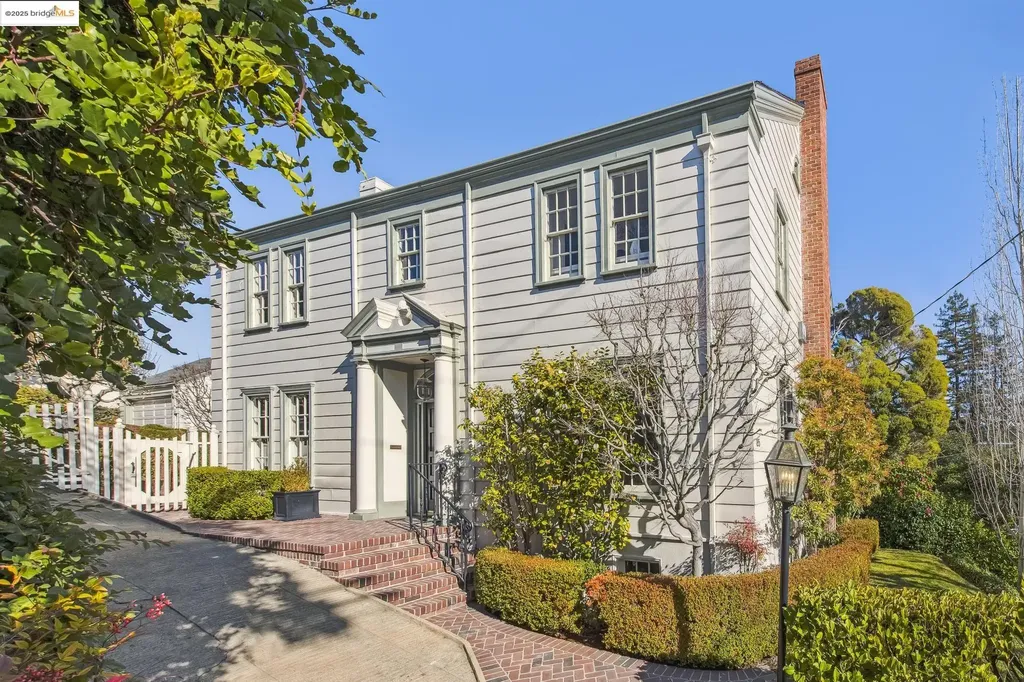85 La Salle Avenue Piedmont CA 94611